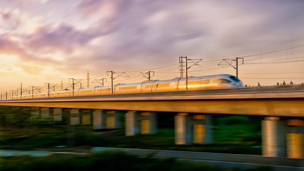 去年铁路部门开行旅游列车2485列、同比增长33.6%