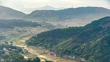 凤凰山下文旅兴