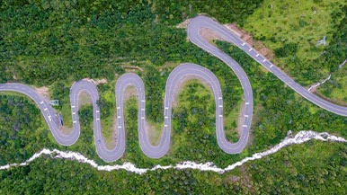 阿坝州：交旅融合建最美风景道，打造全国自驾旅游第一州