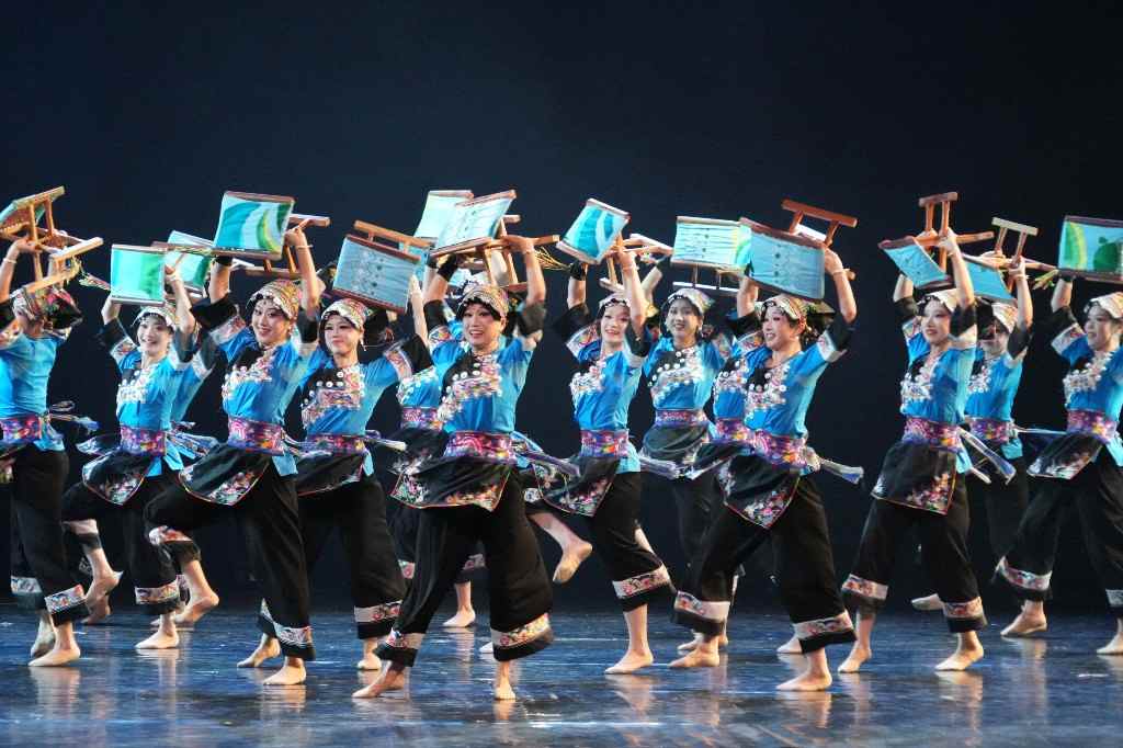 中国舞蹈荷花奖精品巡演走进长沙