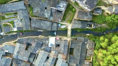 年轻人涌向县城，小城旅游怎么“火下去”？