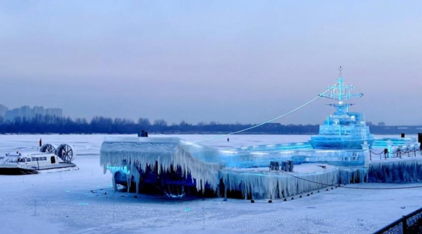 中国“冰城”冰雕雪雕艺术绽芳华